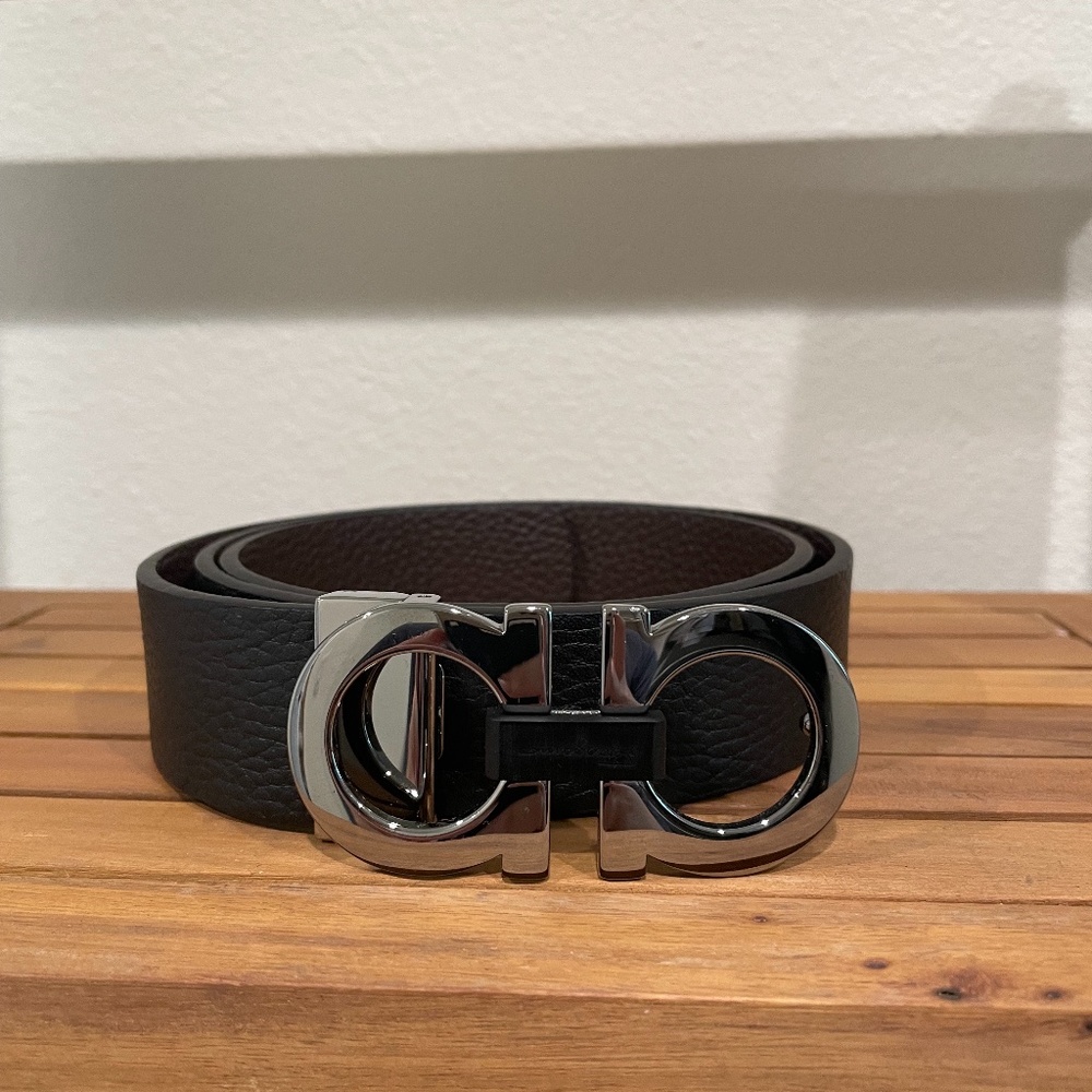 Reversible, soft leather belt